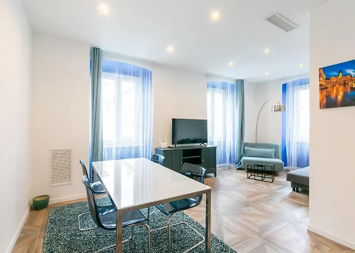 Botique • Center Wifi Apartment Trieste