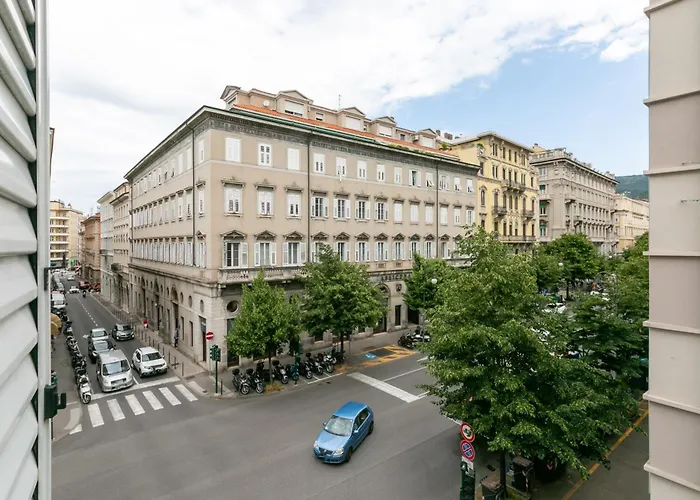 Appartement Botique • Center Wifi Triëst